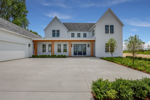 Cost of Concrete Driveway Service in Edmonds