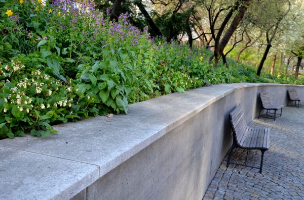 Concrete Retaining Wall Service in Edmonds