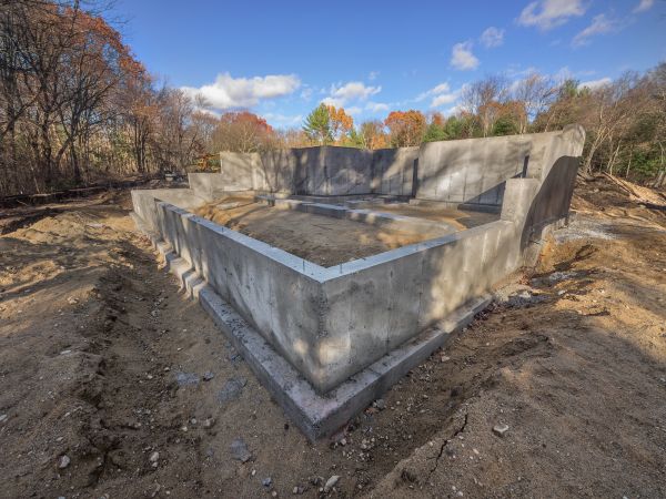Foundation Wall Pouring in Edmonds