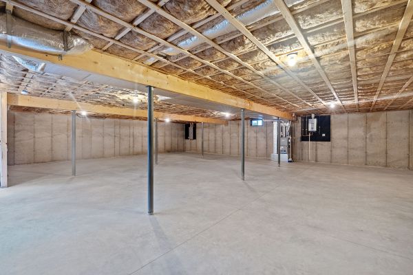 Basement Floor Installation in Edmonds