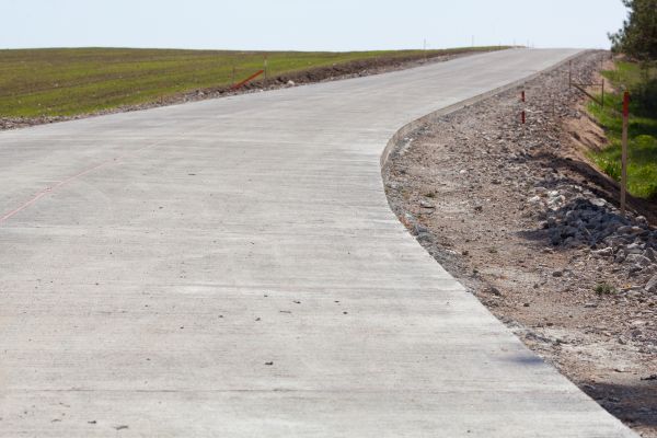 Cost of Driveway Cementing in Edmonds