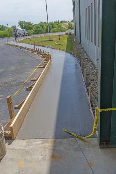 Concrete Sidewalk Paving in Edmonds